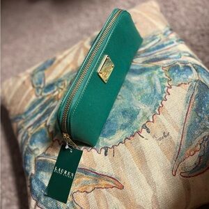 Lauren Ralph Lauren Women's Vintage Green Leather Zipper Cosmetic Case/ Bag NEW